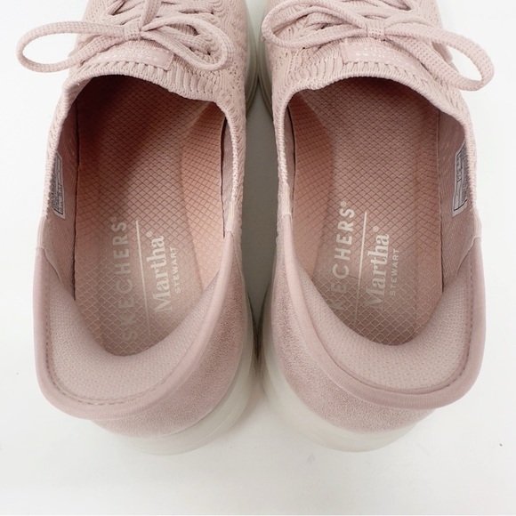 Martha Stewart X Skechers Slip-Ons Ultra Flex Back On Track - Picture 5 of 9